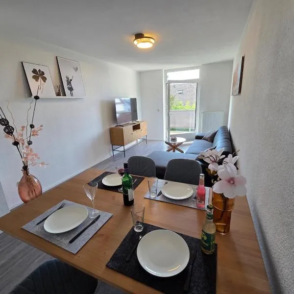 2-room apartment with balcony，位于诺特海姆的酒店