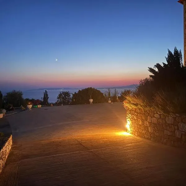 Aggelikis Cosy Shared House，位于皮尔戈斯的酒店