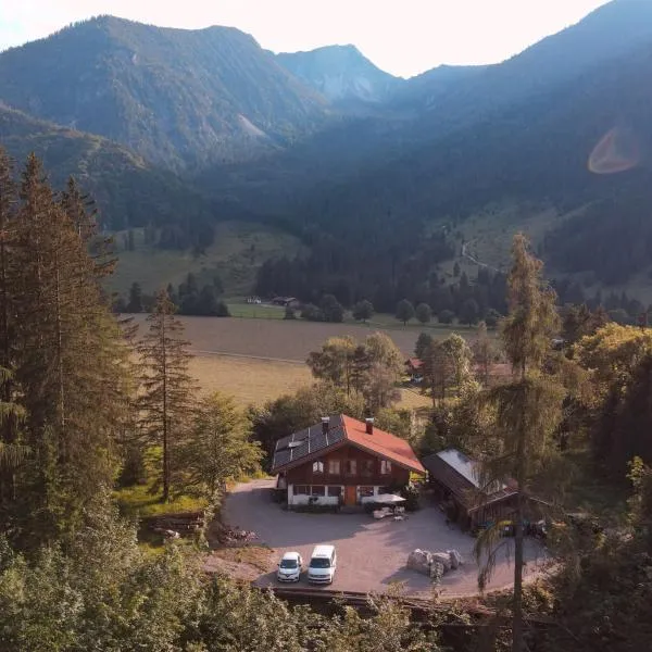G21 Alpine Chalet a MOUNTAIN HIDEAWAY，位于贝里斯泽尔的酒店