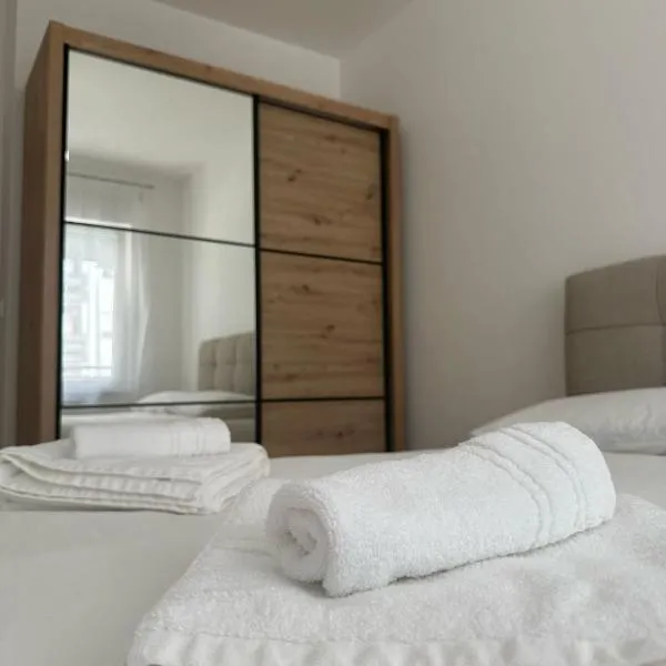 Ada by AA Stan na dan，位于Železnička Stanica Incel的酒店