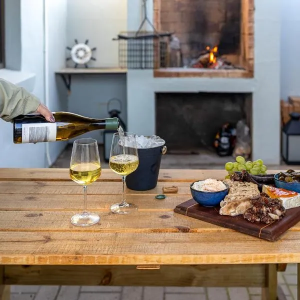 Central Modern 2 Bedroom - Bergrivier Hideaway，位于韦尔德里夫的酒店