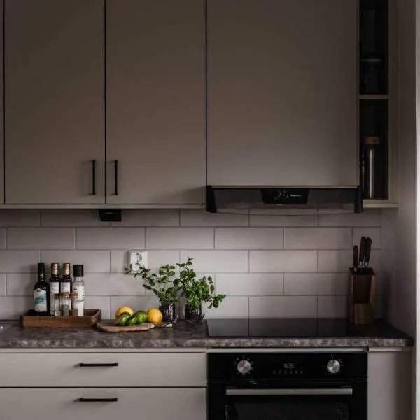 Lägenhet mitt i Kungshamn，位于王室港的酒店