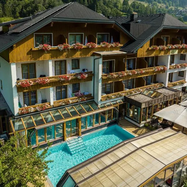 Genusshotel Almrausch，位于巴德小基希海姆的酒店