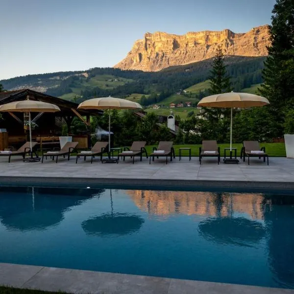 La Bercia Alpine Lodge & Spa，位于拉维拉的酒店