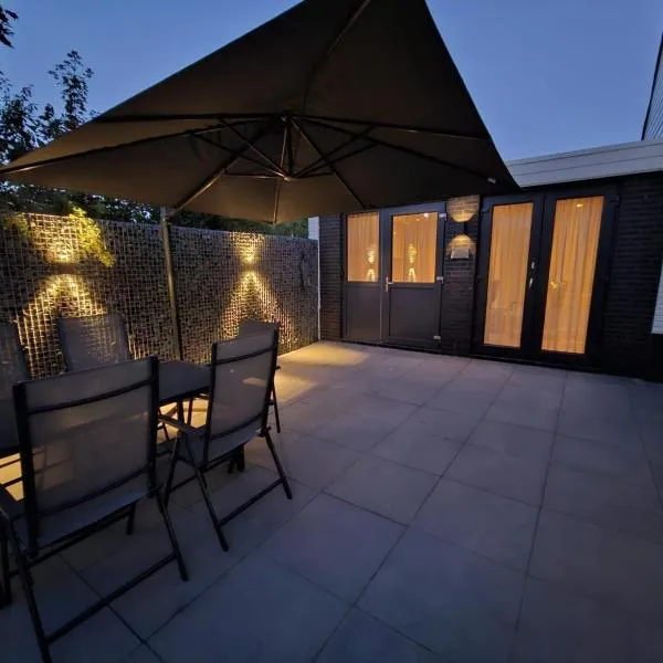 Leaf & Lounge Twente，位于奥尔登扎尔的酒店