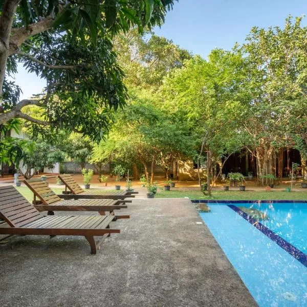 Tropicara Resort，位于锡吉里亚的酒店