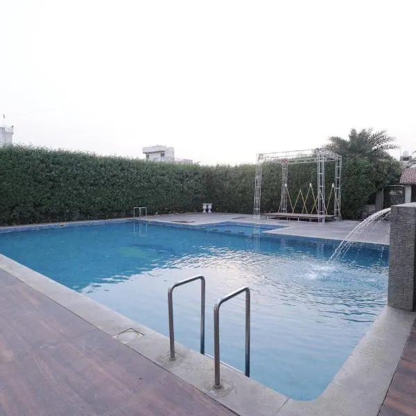 Rajwada Farm Vrindavan，位于范兰德凡的酒店