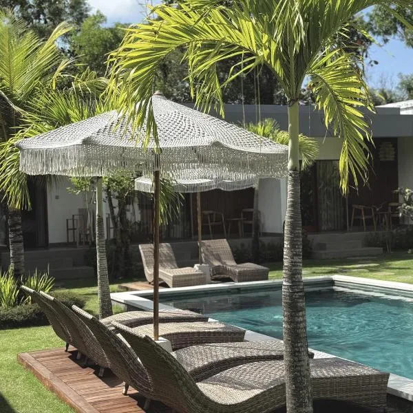 Tropical Almond Villa，位于乌鲁瓦图的酒店