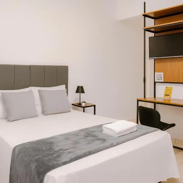 Avant Hotel - Centro da cidade - Melhor localização - 10min de Nova Trento，位于São João Batista的酒店