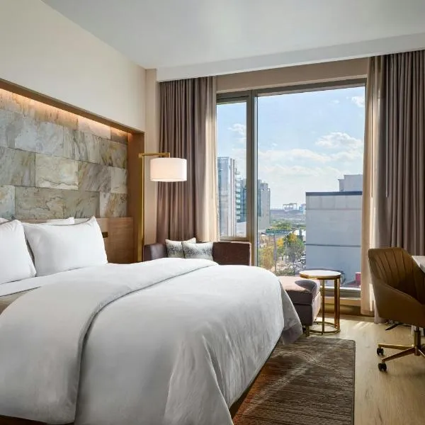 The Westin Flushing LaGuardia Airport，位于法拉盛的酒店