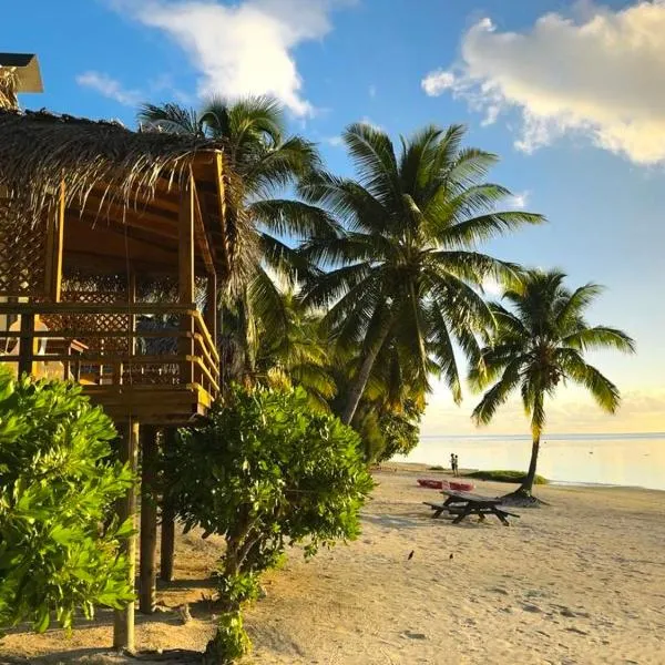 帕拉蒂斯湾旅舍，位于阿鲁坦加的酒店