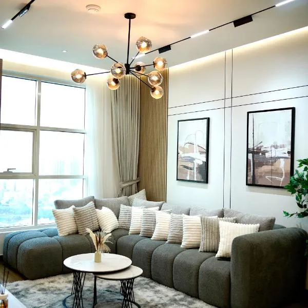 Brand New 2 Bed Rooms , High-end Finishing，位于阿吉曼的酒店