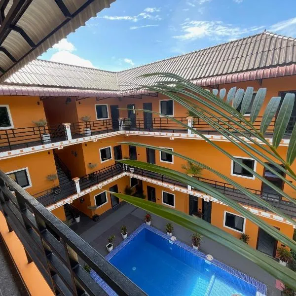 Papaya Guesthouse Nesat，位于Phumĭ Chroŭy Svay的酒店