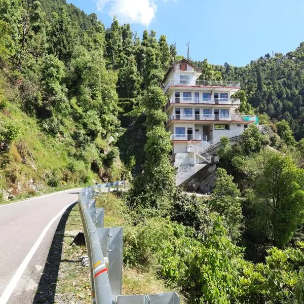 FORTUNE HEIGHTS DALHOUSiE，位于戴尔豪斯的酒店