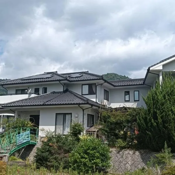 坂本邸，位于真庭市的酒店