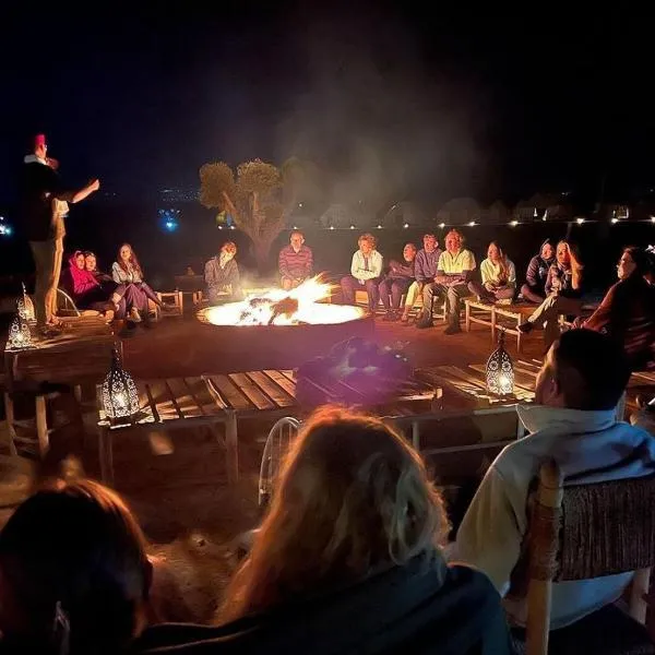 Caravansérail Agafay by Dar Inacamp，位于El Mjed的酒店