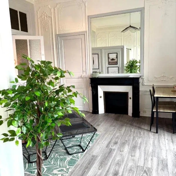 Le cocon des volcans，位于沙泰勒吉永的酒店