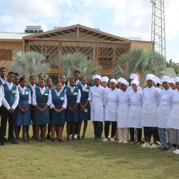 Hôtel & Restaurant d'application Don Bosco，位于Tuléar的酒店