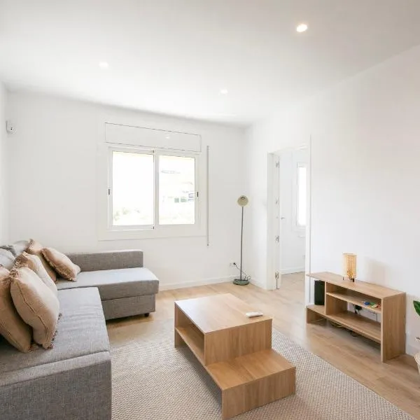 Nice apartment with 3 bedrooms，位于科尔内拉德罗布雷加特的酒店