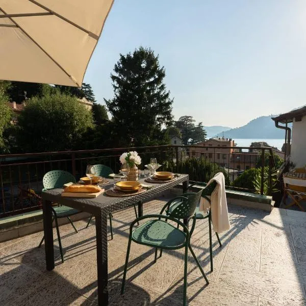 Terrace Over Torno - by MyHomeInComo，位于托尔诺的酒店