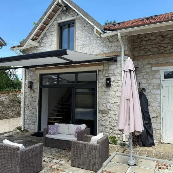 Dépendance près de Fontainebleau，位于Vulaines-sur-Seine的酒店