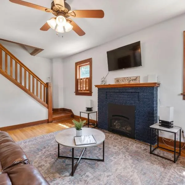 3 Bed 1 5 Bath Home in College Hill By Hospital，位于威奇托的酒店