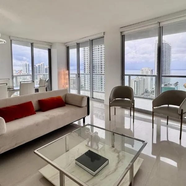 Resort-Style Living with Direct Ocean Views - 3BR Beauty，位于哈兰代尔海滩的酒店