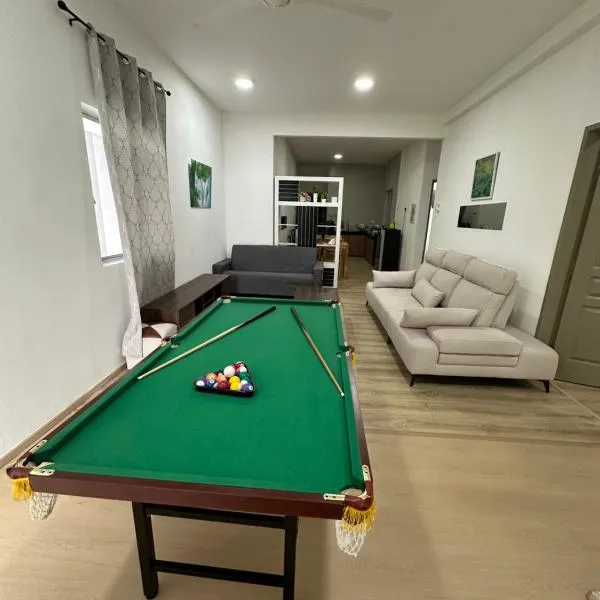 Ayaan Snookers Home 3 at Quintet Apartment with Private Parking，位于丹那拉打的酒店