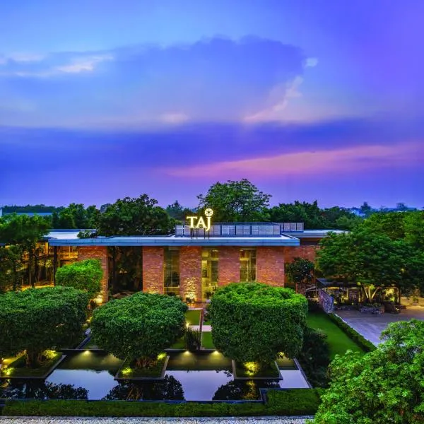 Taj Damdama Lake Resort & Spa, Gurugram，位于古尔冈的酒店