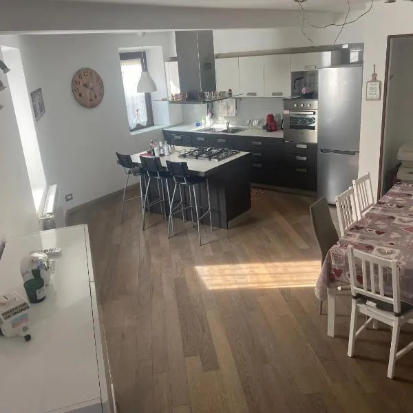 Casa di corte，位于佩罗的酒店