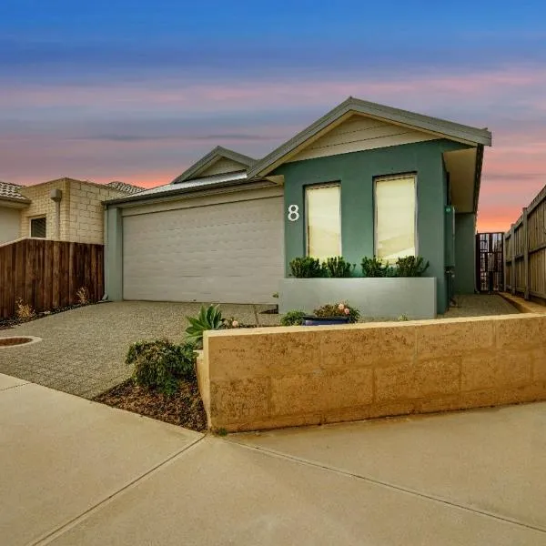 Seascape Beach House Retreat，位于Falcon的酒店