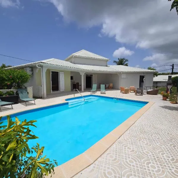 Villa Soleil Douville，位于圣安尼的酒店