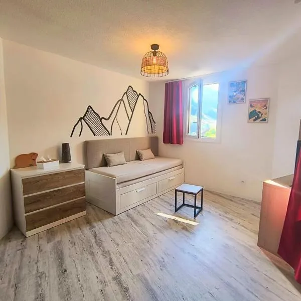 Le Studio du Queyras avec vue sur la montagne，位于阿布列的酒店