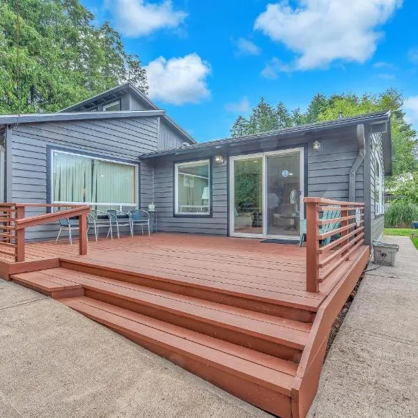 Moss Quadrant，位于洛克威海滩的酒店