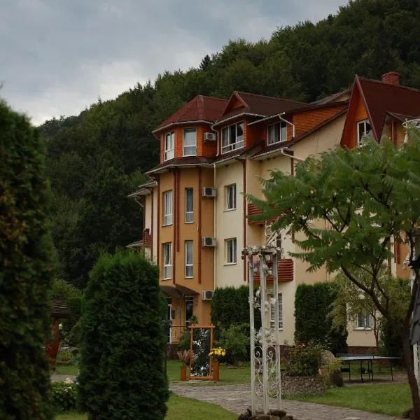 Маєток Сокільське，位于Tyudiv的酒店