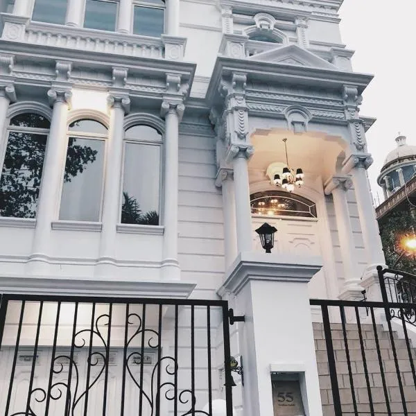 White House Private Room at PIK，位于雅加达的酒店