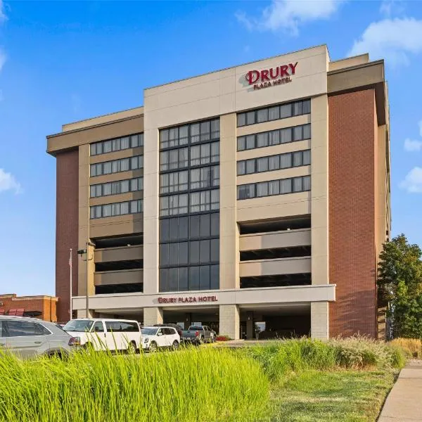 Drury Plaza Hotel St Louis Creve Coeur，位于克雷沃克尔的酒店
