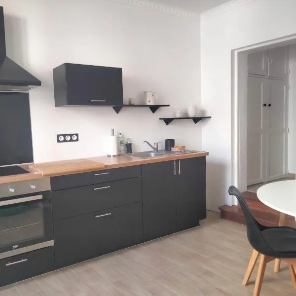 Au coeur de Brantôme : superbe appartement，位于布朗托姆的酒店