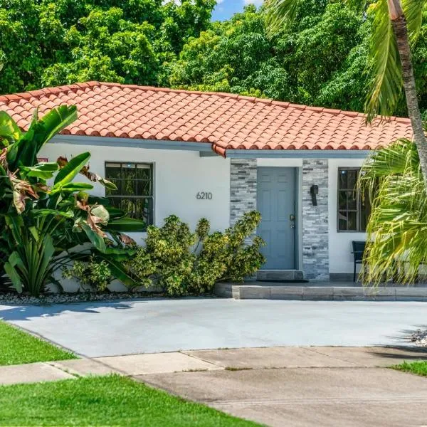 Luxury Vacation House in Miami’s Center!，位于迈阿密的酒店