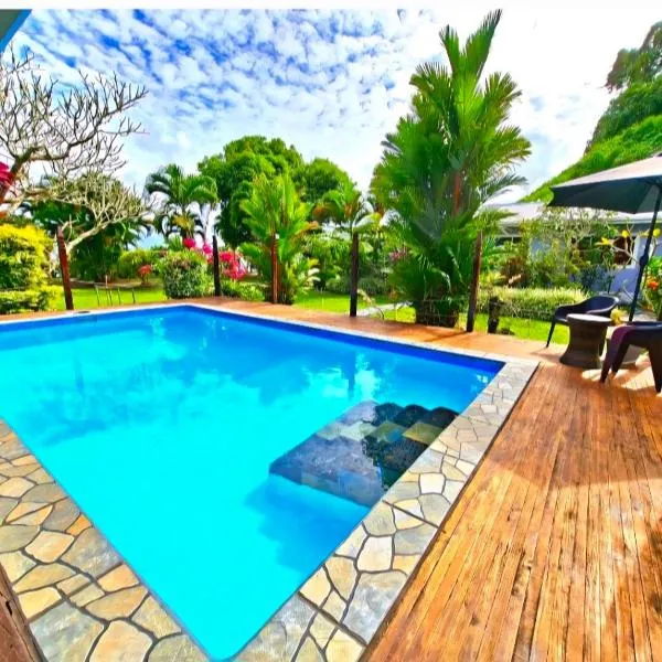 Ocean Breeze Villa，位于萨武萨武的酒店