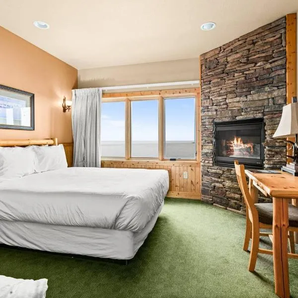 Amazing Lake View 2 Queen Bed Studio & Heated Pools，位于图哈伯斯的酒店