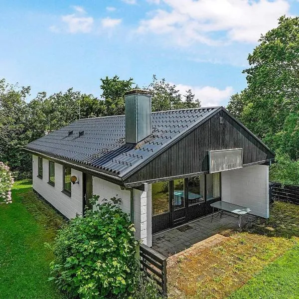 6 person holiday home in Ans By，位于Roe的酒店