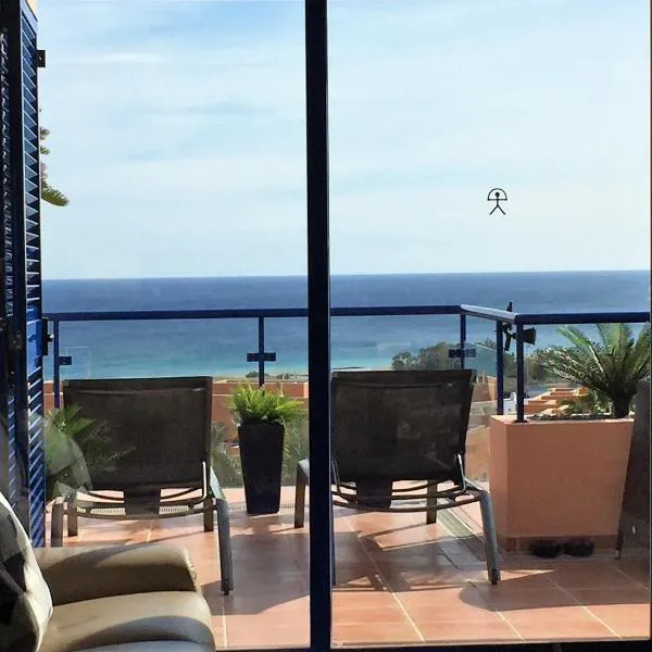 Casa con vista al mar，位于La Marina de la Torre的酒店