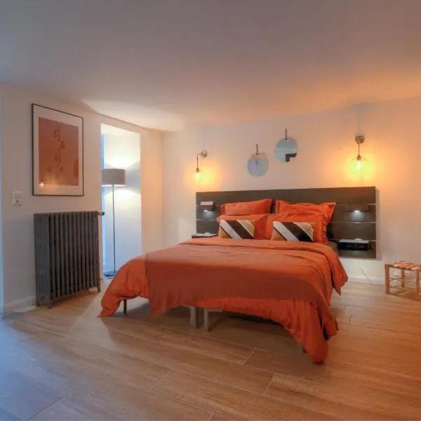 Le Cinq-Chambre à Crupet avec entrée indépendante，位于克吕佩的酒店