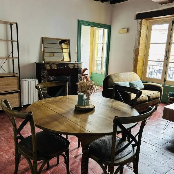 Le Numéro 10，位于Marcigny的酒店