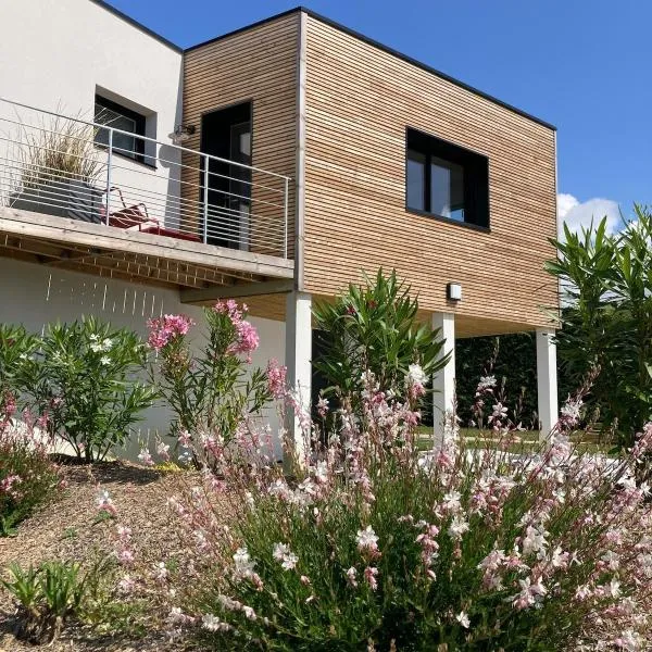 Vue panoramique Marais Breton, 900 m océan, superbe T2 avec terrasse，位于Bourgneuf-en-Retz的酒店