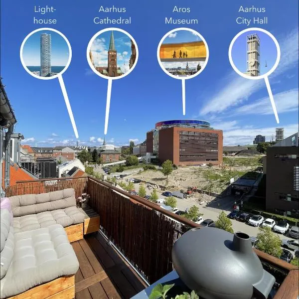 Central rooftop apartment by ARoS with balcony，位于奥胡斯的酒店