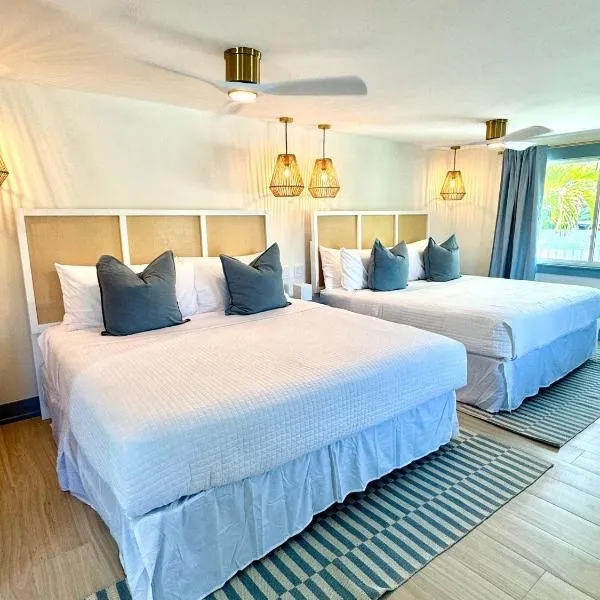 Driftwood Villas at Anna Maria Island Inn，位于霍姆斯海滩的酒店