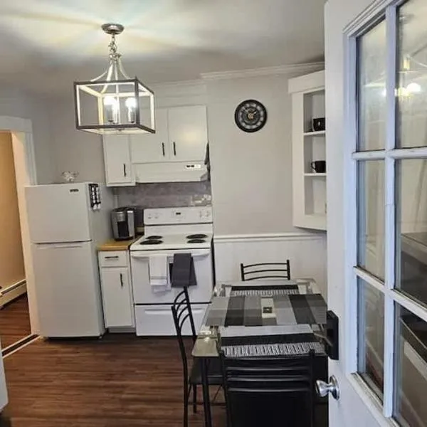 Private Apt In Middletown-wesleyan，位于米德尔敦的酒店