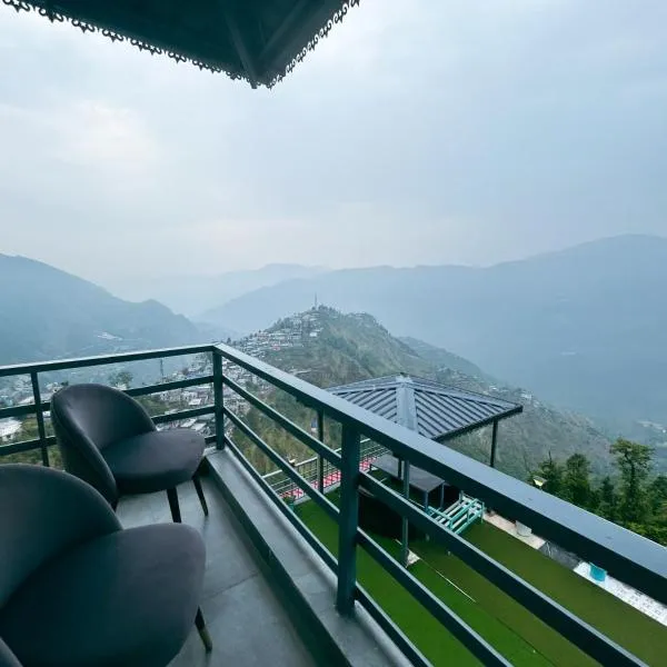 The Edge Retreat A Premium Property，位于穆索里的酒店